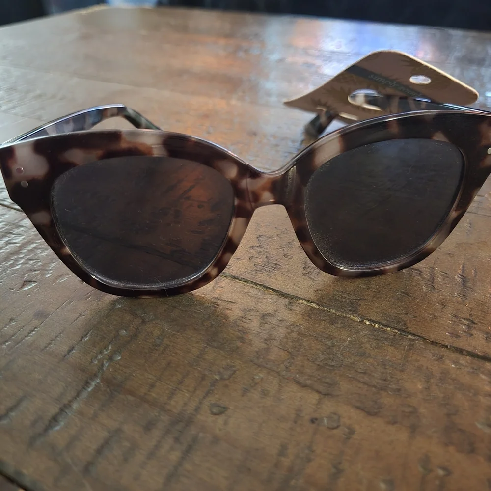 Simply Southern Tortoise Shell Cat Eye Sunglasses – Classic Retro Chic